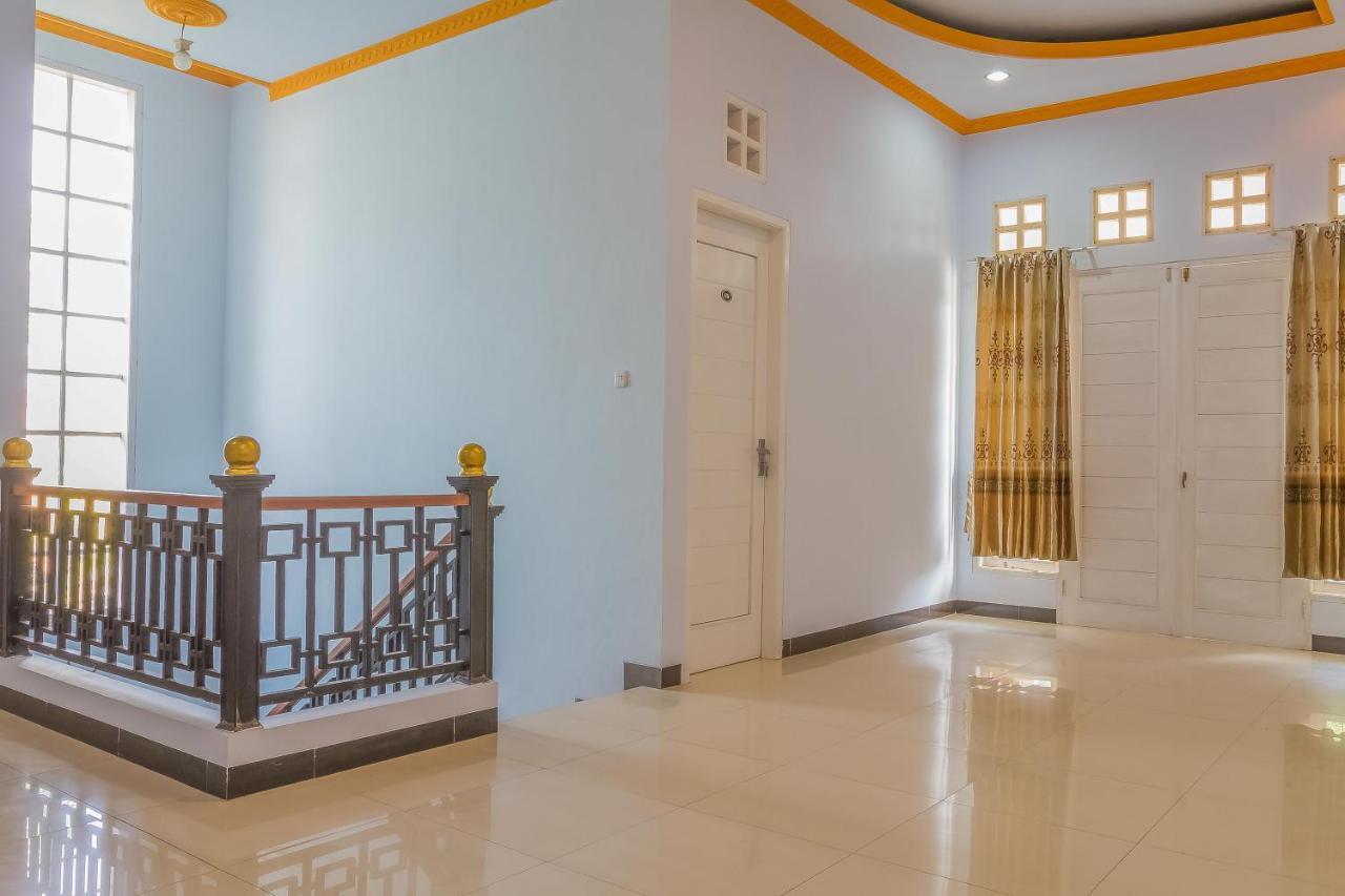 Reddoorz Syariah @ Puri Kalijaga Street Hotel Cirebon Kültér fotó